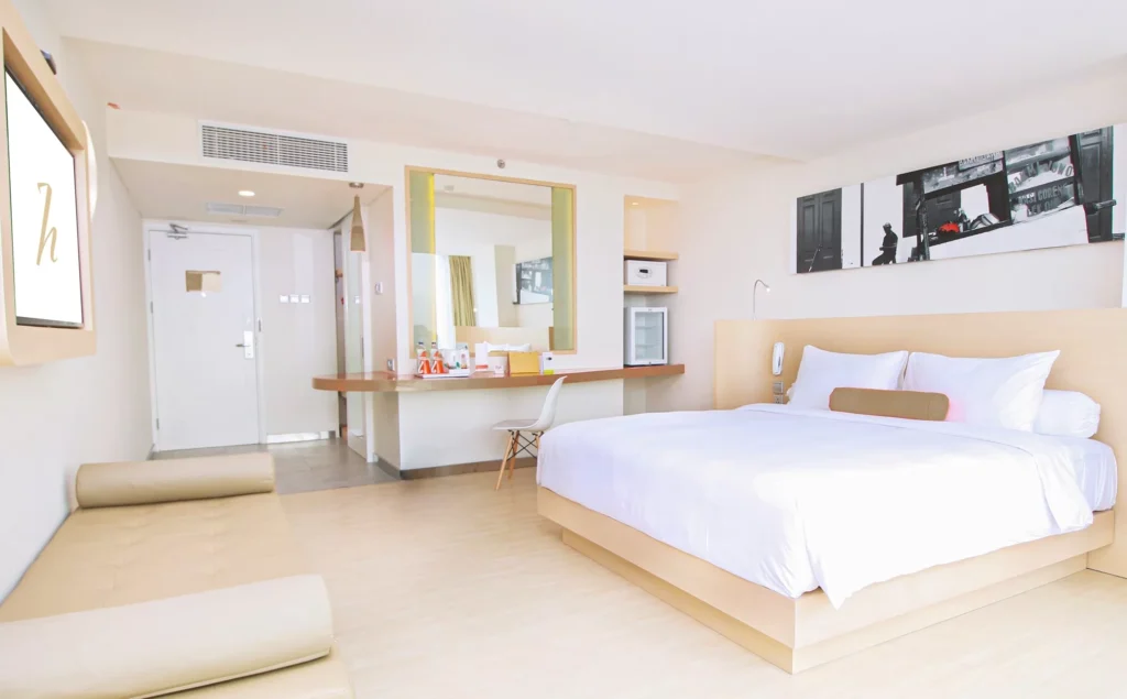 Horison Ultima Sentraland Simpang Lima Semarang Executive King Pool View